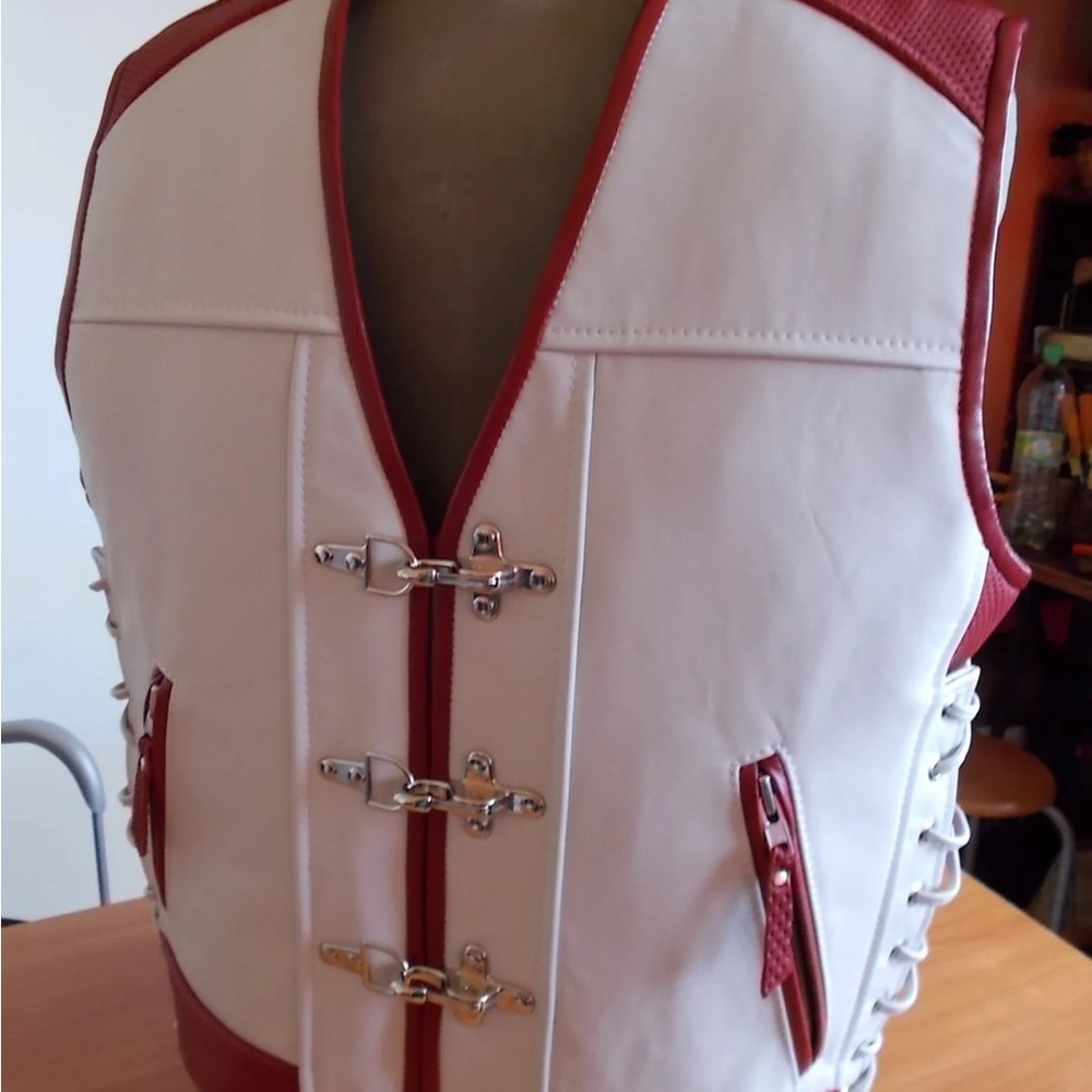 Men’s Heavy Buckle Red Stich White Leather Motorcycle Biker Vest Concealed Carry
